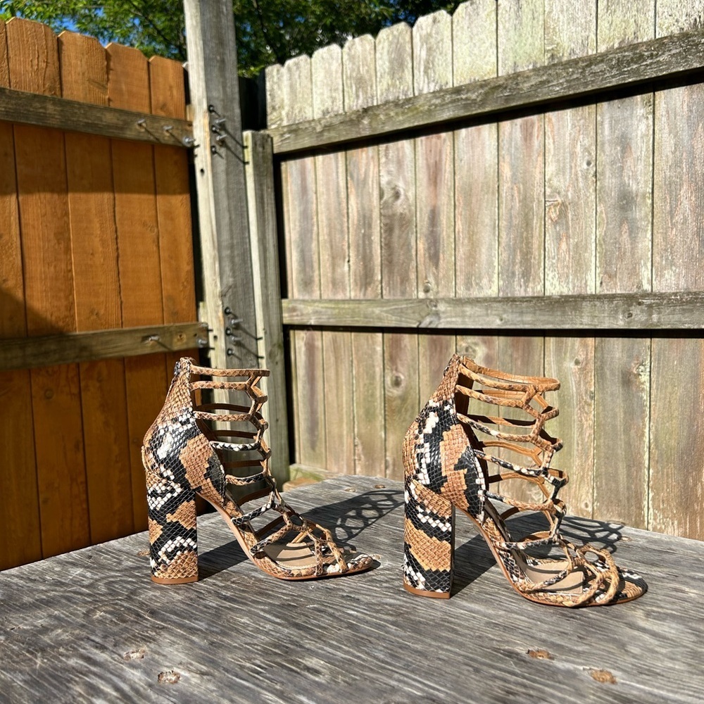 Schultz Julianna Block Sandal in‎ Snake Brush Nude Caramel Size 6.5
